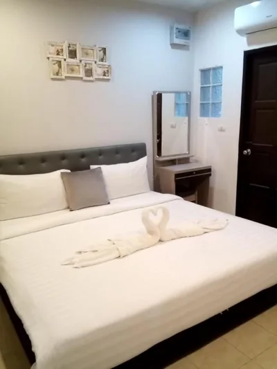 Standard Double Room — Pine Tree